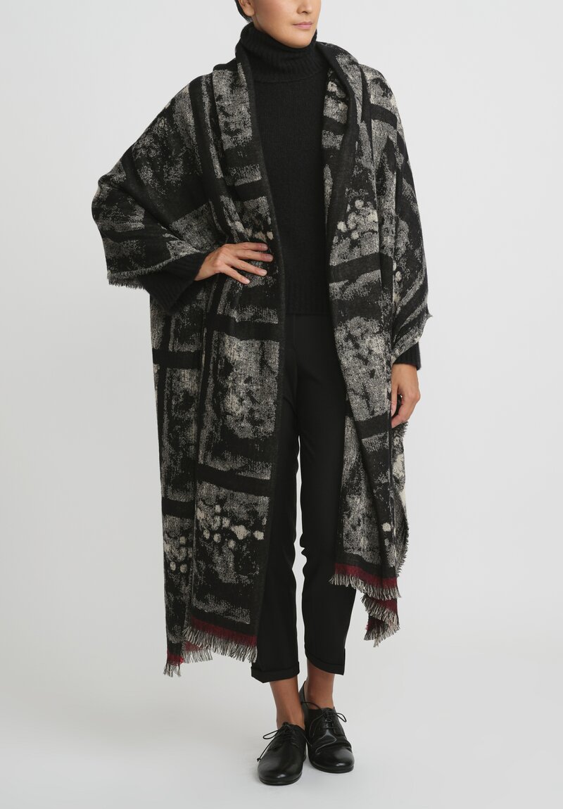 The House of Lyria Cashmere Gomez Throw in Black, Natural