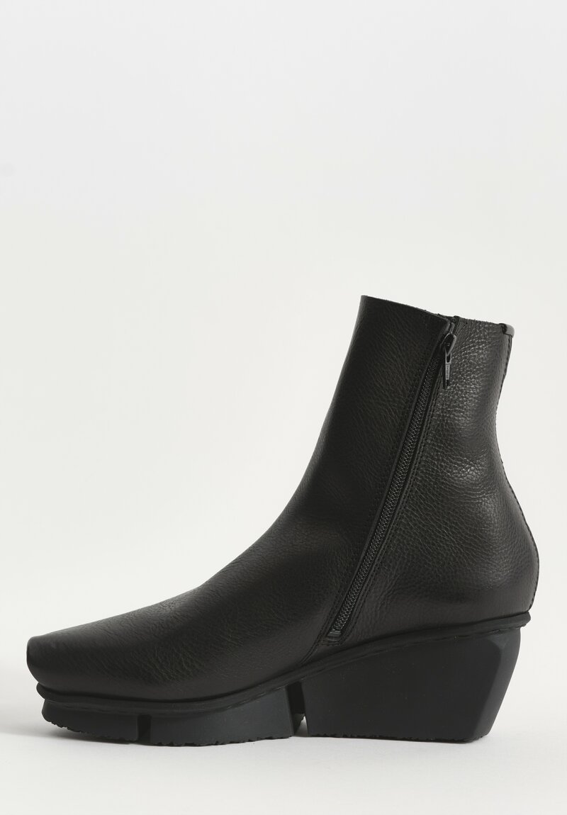 Trippen Flaw Boot in Black	