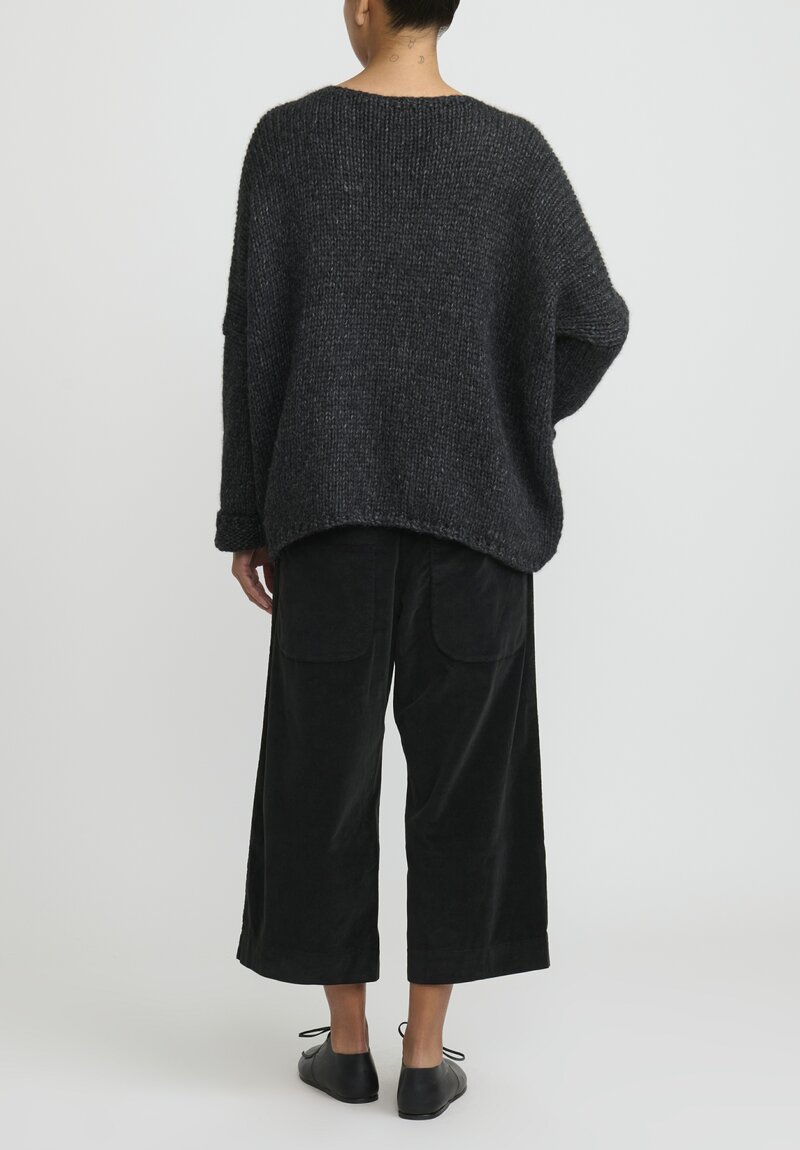 Album Di Famiglia Serie Numerata Hand-Knit V-Neck Sweater in Slate Grey