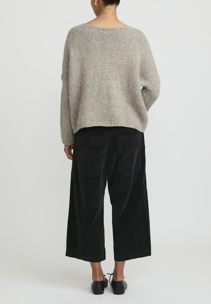 Album Di Famiglia Serie Numerata Hand-Knit V-Neck Sweater in Grey	