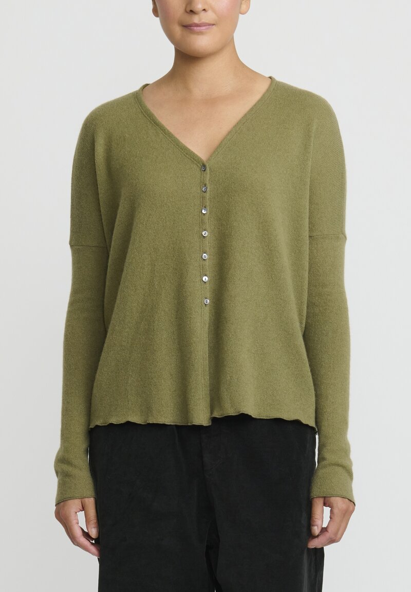 Album di Famiglia Cashmere Cardigan in Olive Green