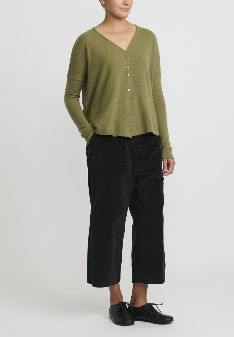 Album di Famiglia Cashmere Cardigan in Olive Green