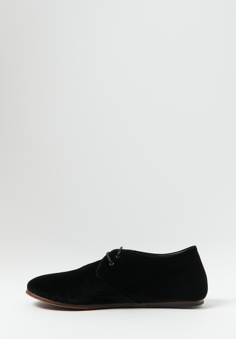 Album di Famiglia Velvet Lace-Up Shoes in Black