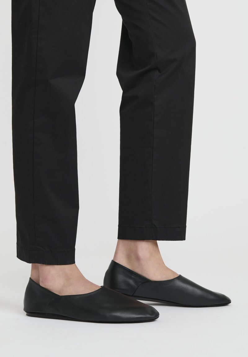 Jil Sander Leather Flat Ballet Slippers in Black	
