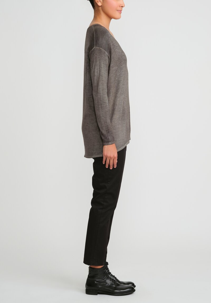 Avant Toi Cashmere & Silk Hand-Painted V-Neck Sweater in Nero Mushroom Grey