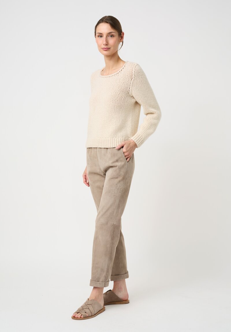 Wommelsdorff Hand-Knit Cashmere Cropped Lana Sweater in Natural Oatmeal