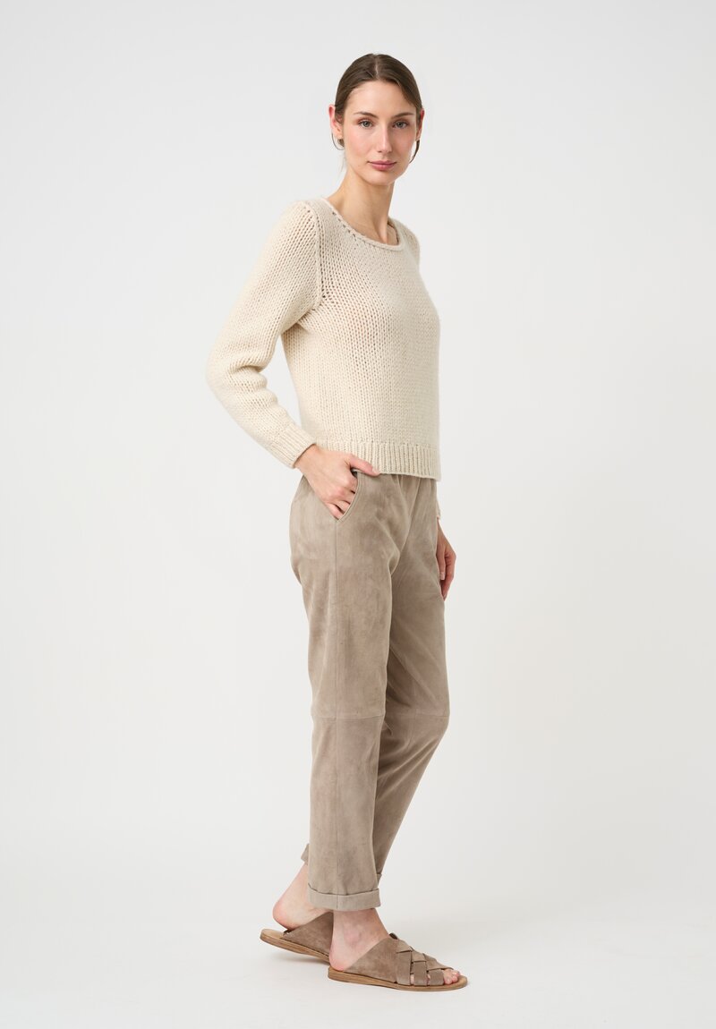 Wommelsdorff Hand-Knit Cashmere Cropped Lana Sweater in Natural Oatmeal