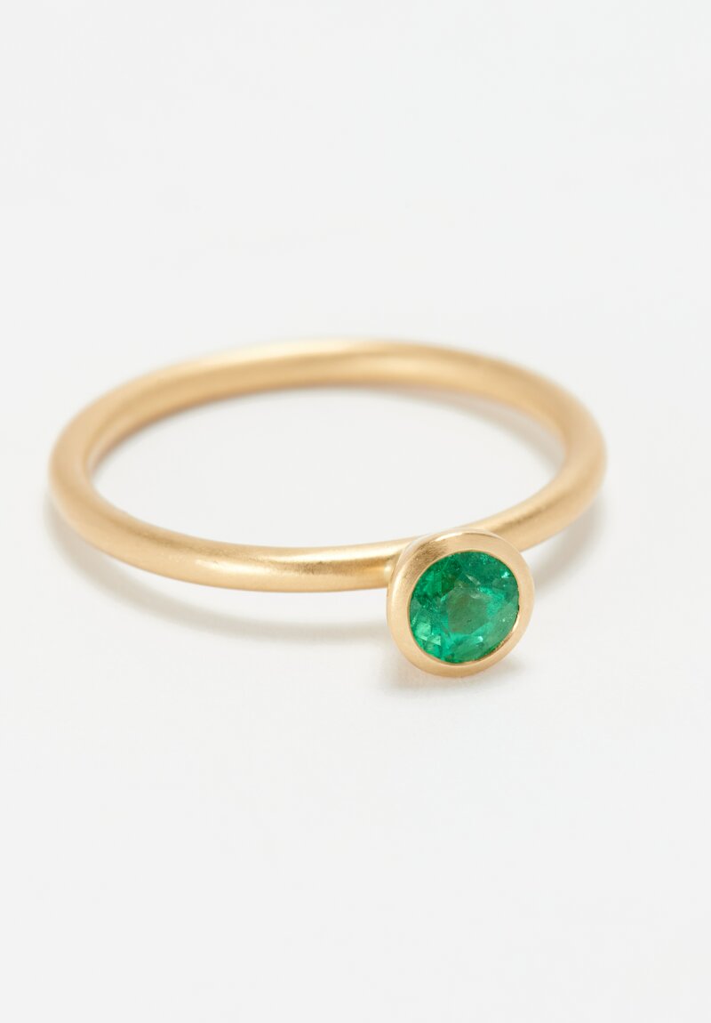 Kimberly Collins 18K Emerald Yumdrop Ring .59 Ct	