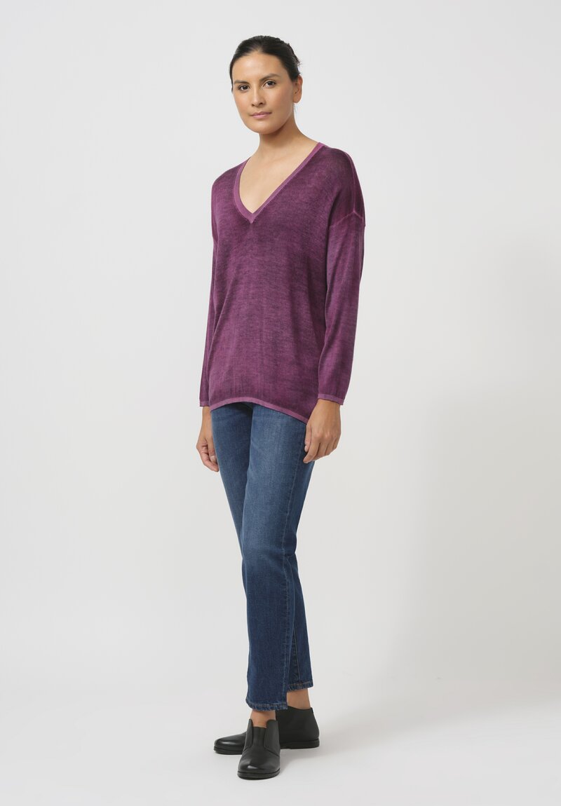 Avant Toi Cashmere & Silk Hand-Painted V-Neck Sweater in Nero Clematis Purple	