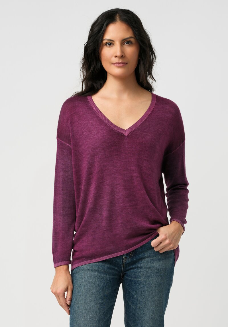 Avant Toi Cashmere & Silk Hand-Painted V-Neck Maglia Sweater in Nero & Clematis Purple