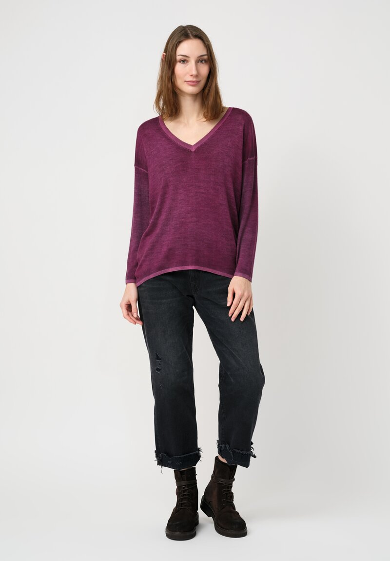 Avant Toi Cashmere & Silk Hand-Painted V-Neck Maglia Sweater in Nero & Clematis Purple