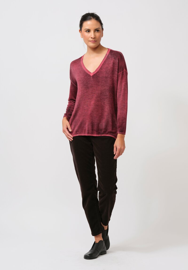 Avant Toi Cashmere & Silk Hand-Painted V-Neck Sweater in Nero Camellia Red	