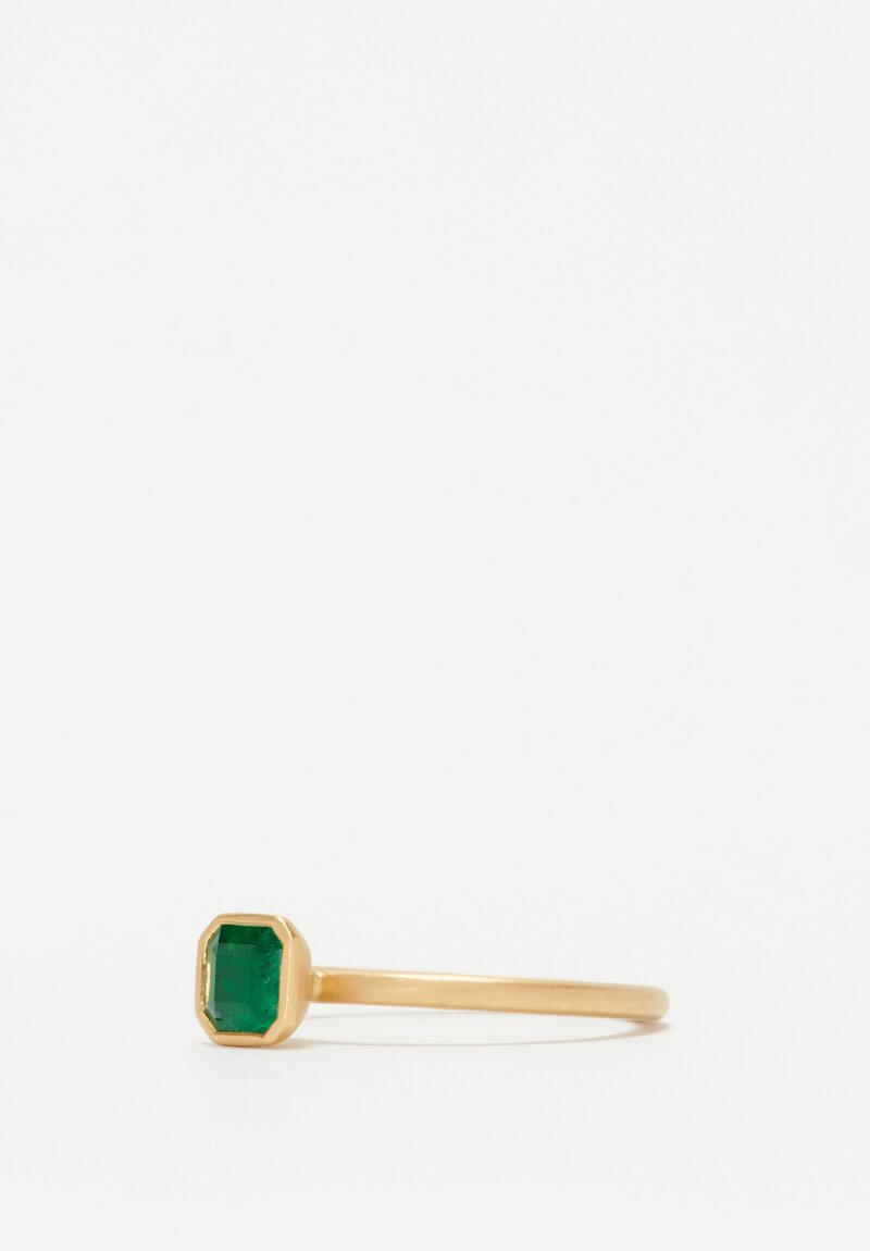 Kimberly Collins 18K Emerald Yumdrop Ring .68 Ct	