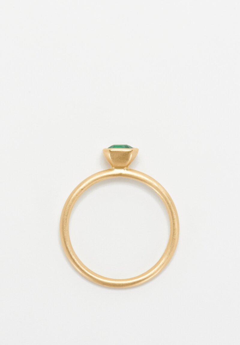 Kimberly Collins 18K Emerald Yumdrop Ring .68 Ct	