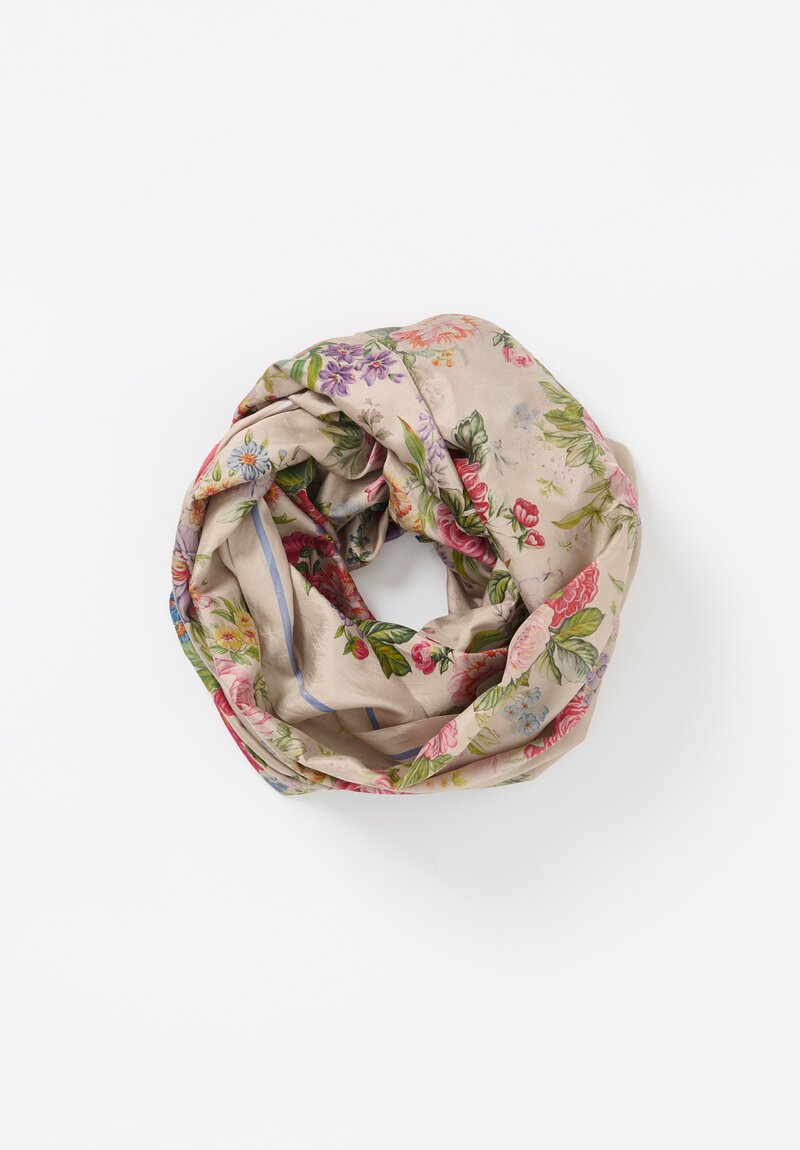 Péro Silk Lungi Scarf in Floral Natural	