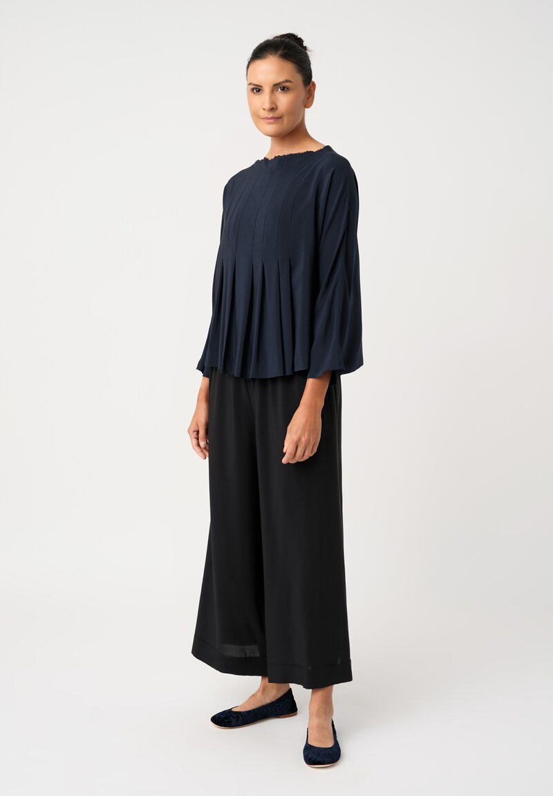 Daniela Gregis Lightly Sheer Silk Wide Leg High Waist Pigiama Tasche Pants with Slightly Cropped Ankle Length Hemline in Black Three Quarter View