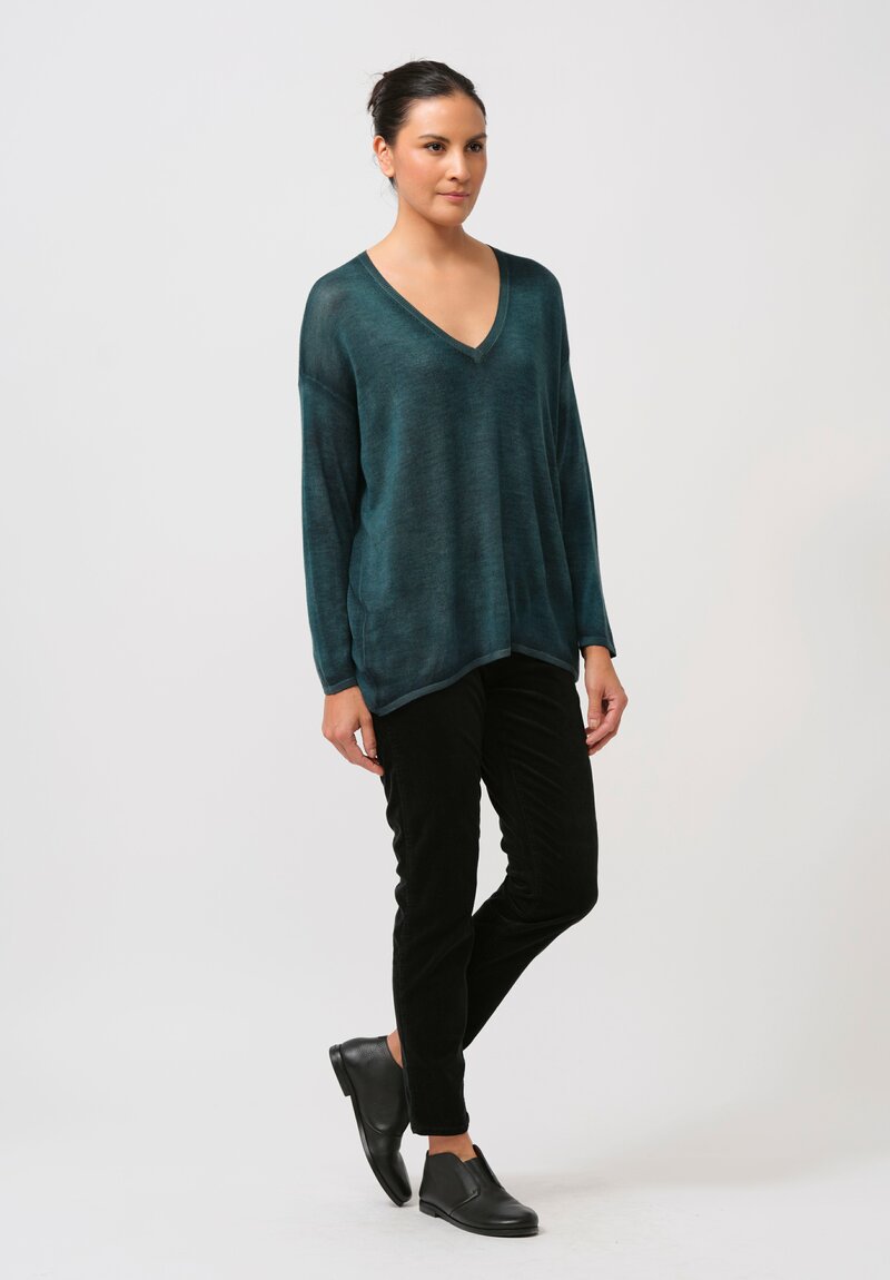 Avant Toi Cashmere & Silk Hand-Painted V-Neck Sweater in Nero Provence Green	