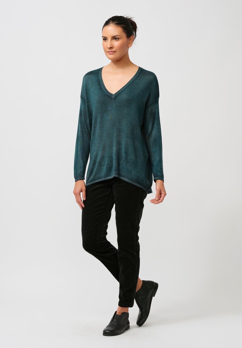 Avant Toi Cashmere & Silk Hand-Painted V-Neck Sweater in Nero Provence Green