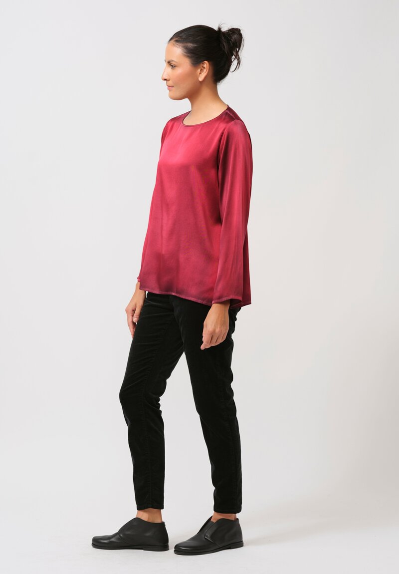 Avant Toi Hand-Painted Silk Lunga Barchetta Top in Nero Camelia Red	