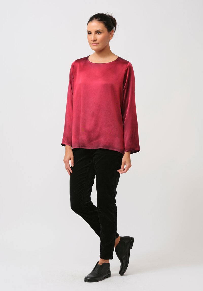 Avant Toi Hand-Painted Silk Lunga Barchetta Top in Nero Camelia Red	