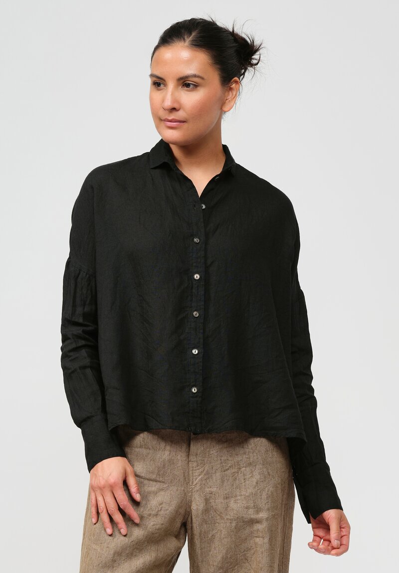 Forme d'Expression Woven Linen Squared Shirt in Black	