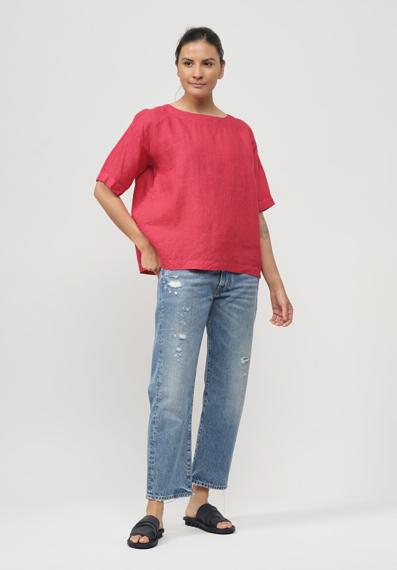 Armen Linen Overdyed Boat Neck Pullover Shirt in Scarlet Red	