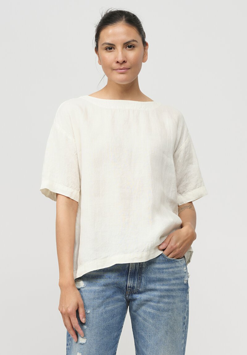 Armen Linen Overdyed Boat Neck Pullover Shirt in Mineral White	