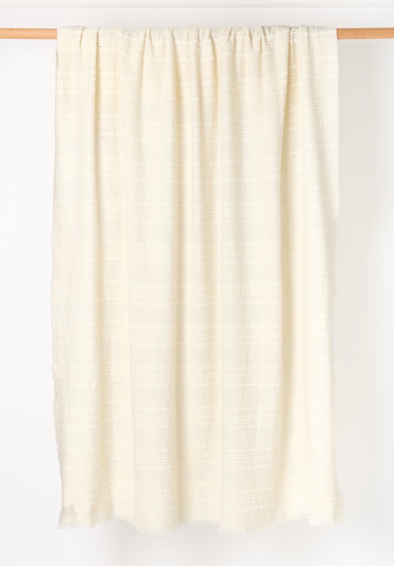 Alonpi Cashmere Plaid Carole Throw in Cream	