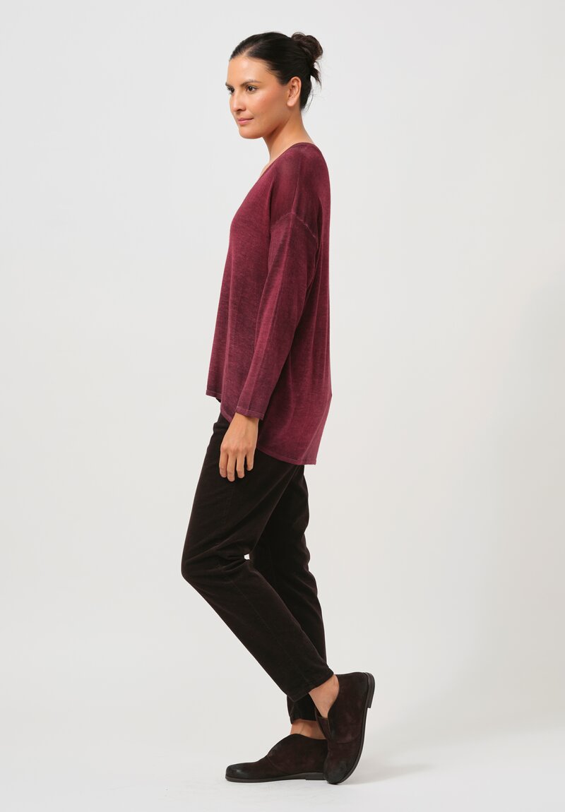 Avant Toi Cashmere & Silk Hand-Painted V-Neck Sweater in Nero Wine Red	