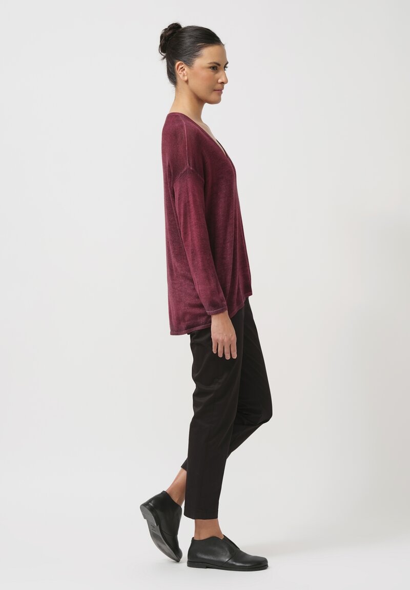 Avant Toi Cashmere & Silk Hand-Painted V-Neck Sweater in Nero Wine Red