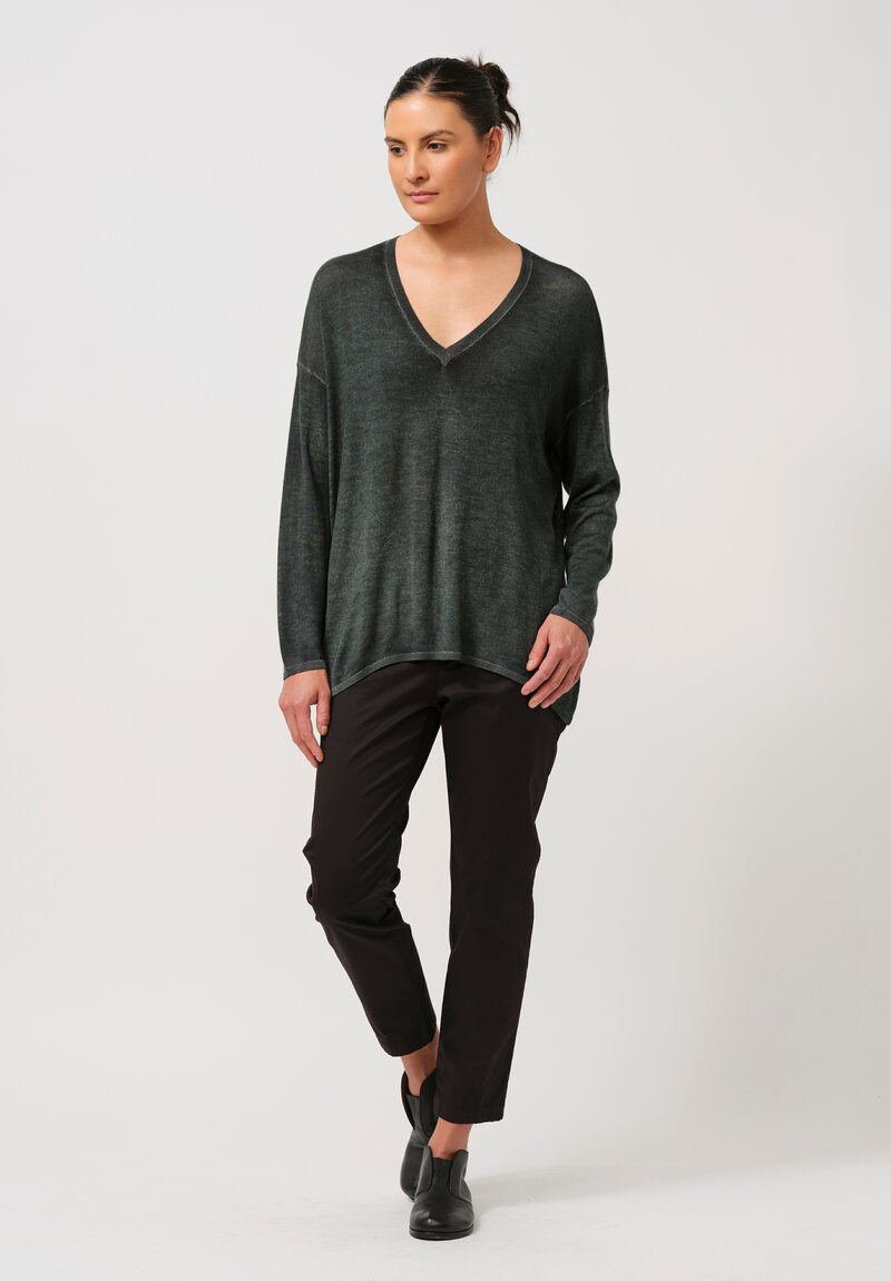 Avant Toi Cashmere & Silk Hand-Painted V-Neck Sweater in Nero Rosco Green	