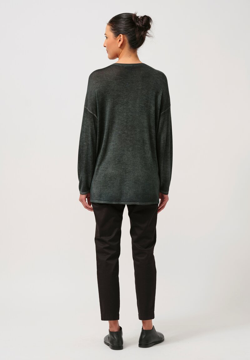 Avant Toi Cashmere & Silk Hand-Painted V-Neck Sweater in Nero Rosco Green	