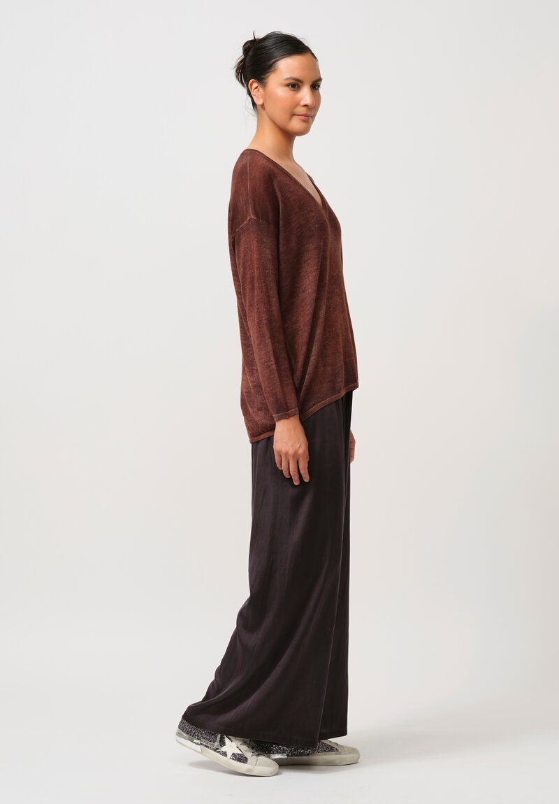 Avant Toi Cashmere & Silk Hand-Painted V-Neck Sweater in Nero Cuoio Brown	