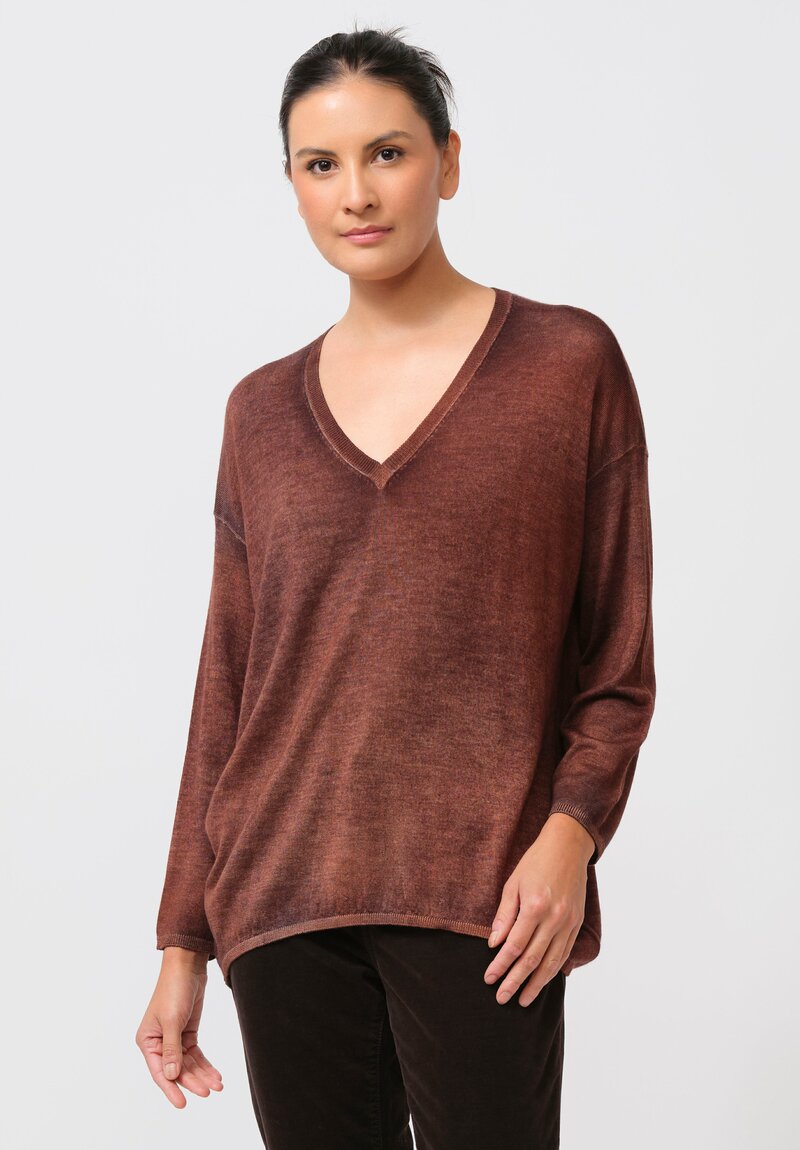 Avant Toi Cashmere & Silk Hand-Painted V-Neck Sweater in Nero Cuoio Brown	