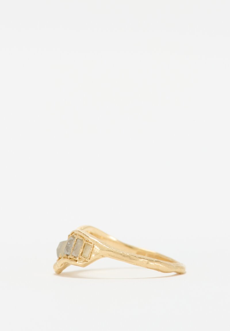 Ellis Mhairi Cameron 14K Grey Baguette Diamond V-Shaped Scatter Ring