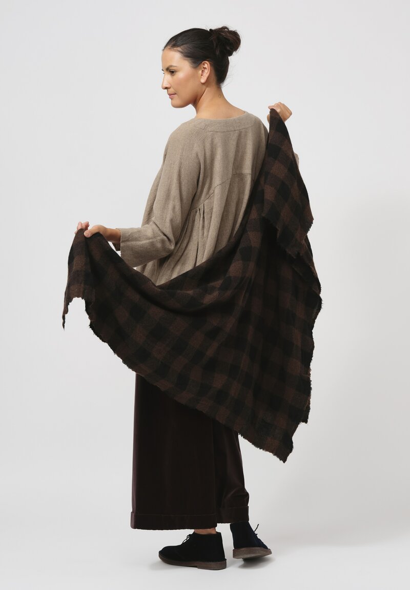 Daniela Gregis Washed Cashmere Checkered Scialle Scarf in Nero Marrone Brown	