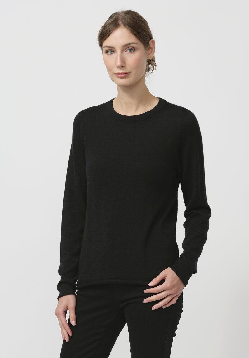 Begg x Co Cashmere Knit Refine Top in Black	