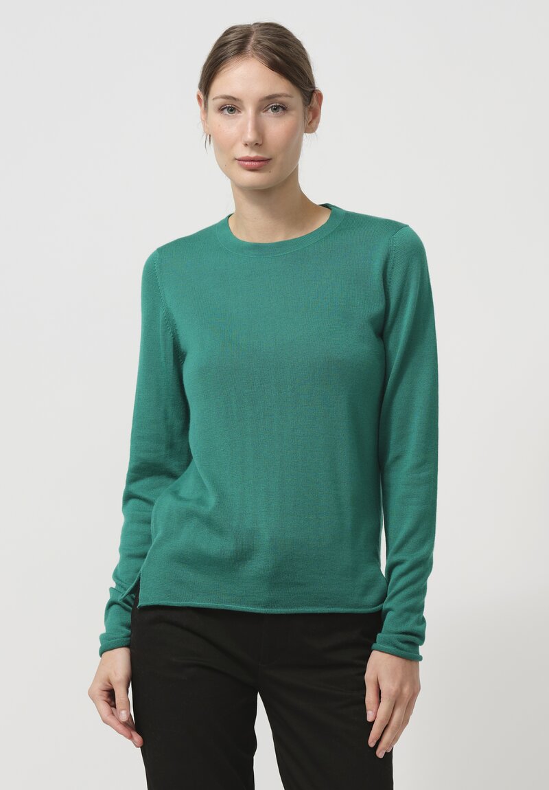 Begg x Co Cashmere Knit Refine Top in Arizona Green	