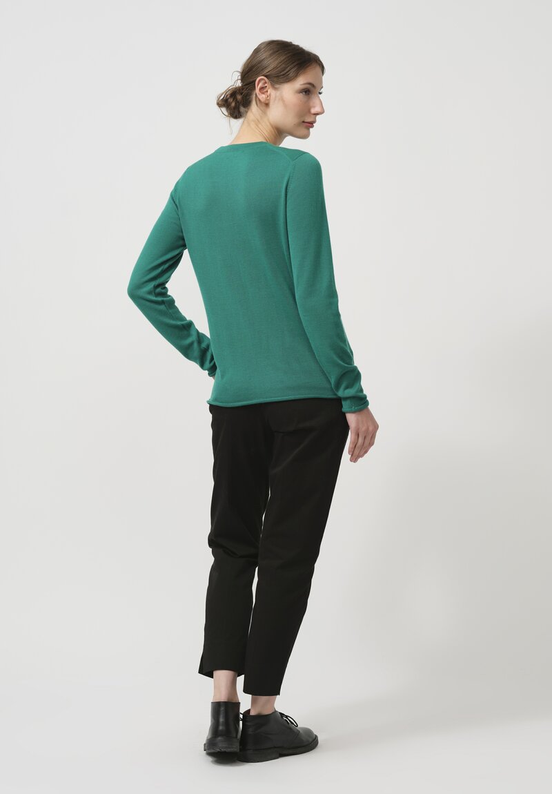 Begg x Co Cashmere Knit Refine Top in Arizona Green	