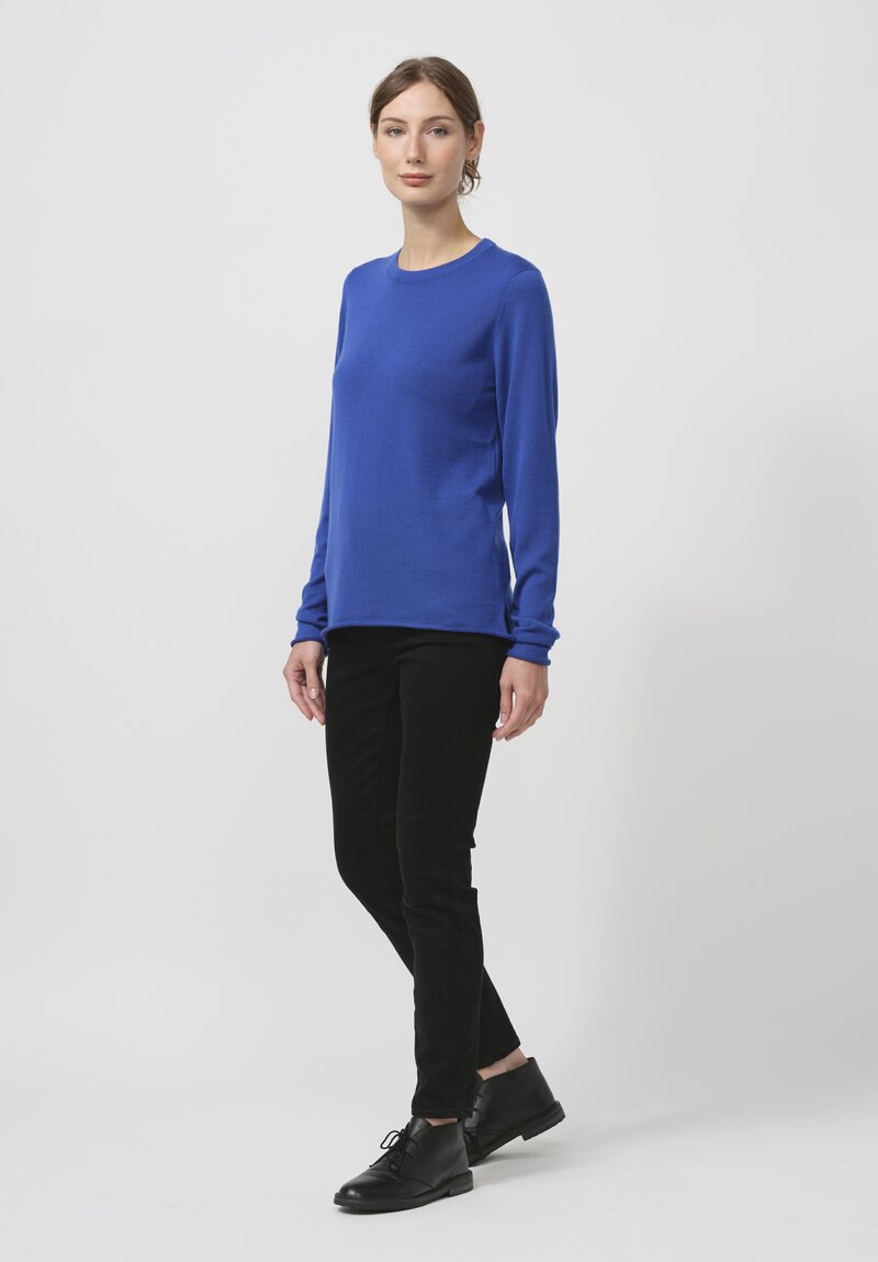 Begg x Co Cashmere Knit Refine Top in Klein Blue	