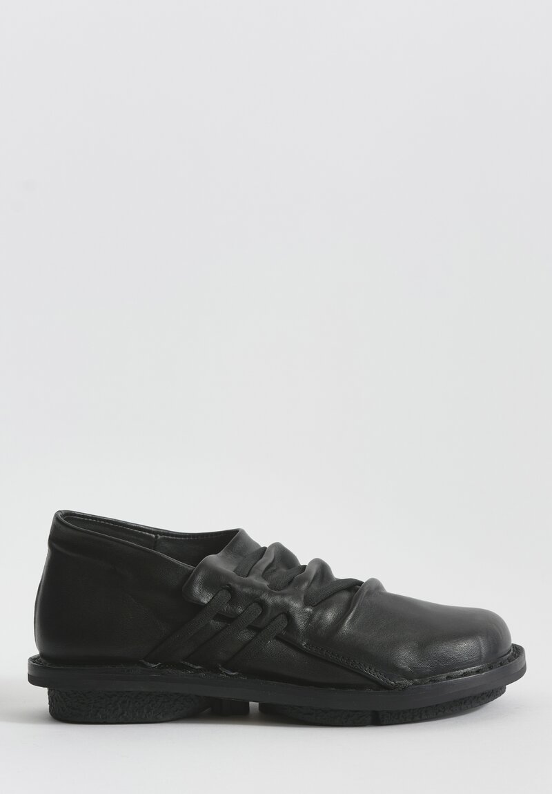 Trippen Leather Thrill Shoe in Black	