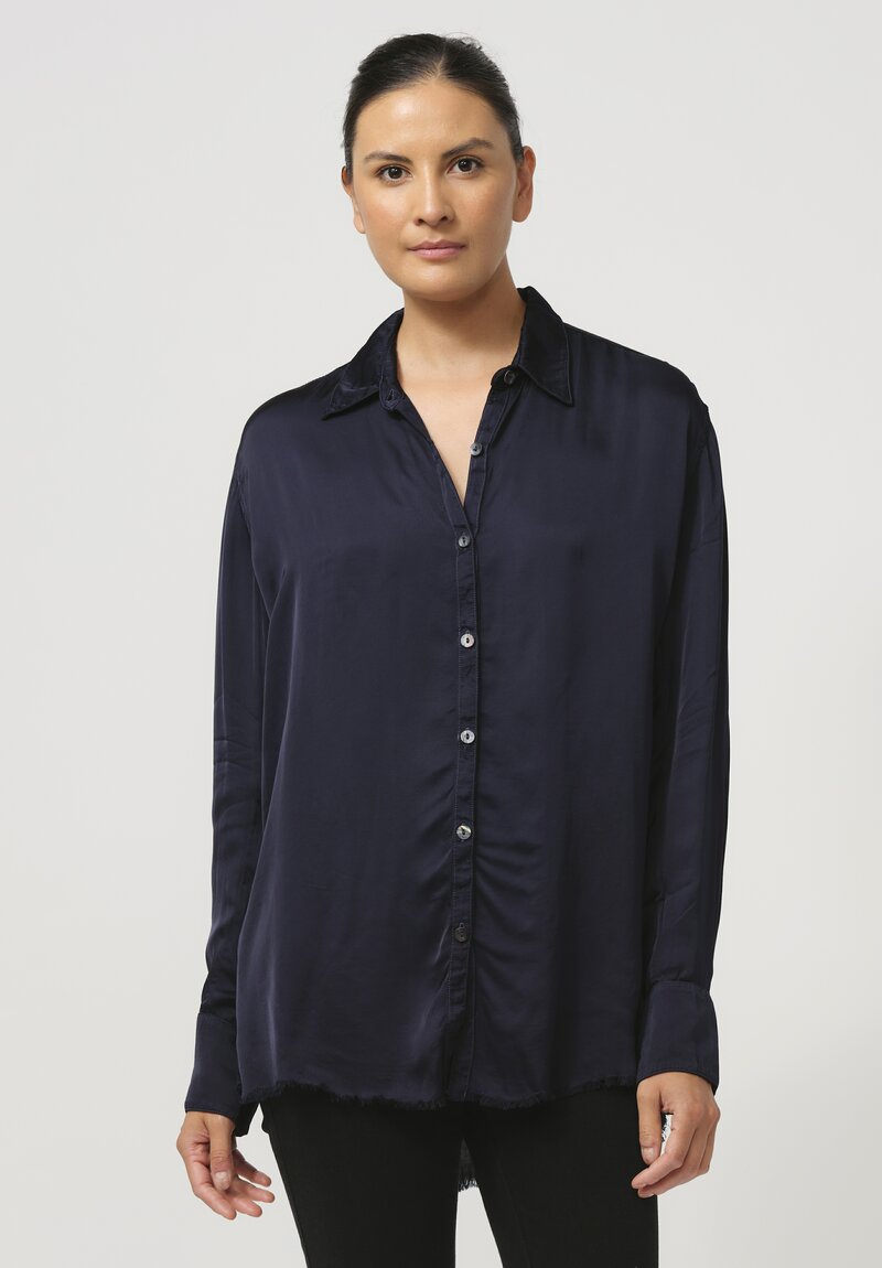 Jaga Button-Down Capri Shirt in Navy Blue	