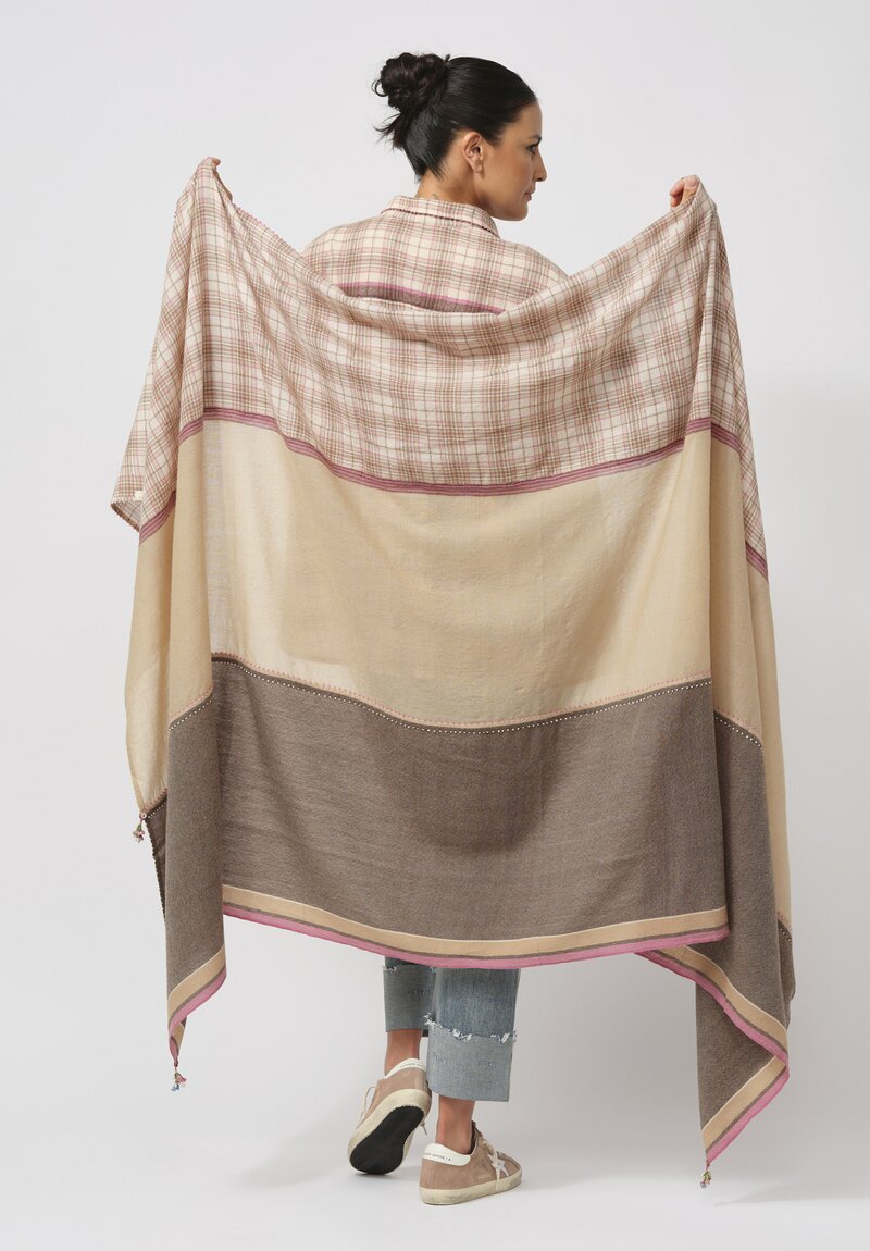 Péro Patterned Wool Scarf in Cream & Brown Plaid	