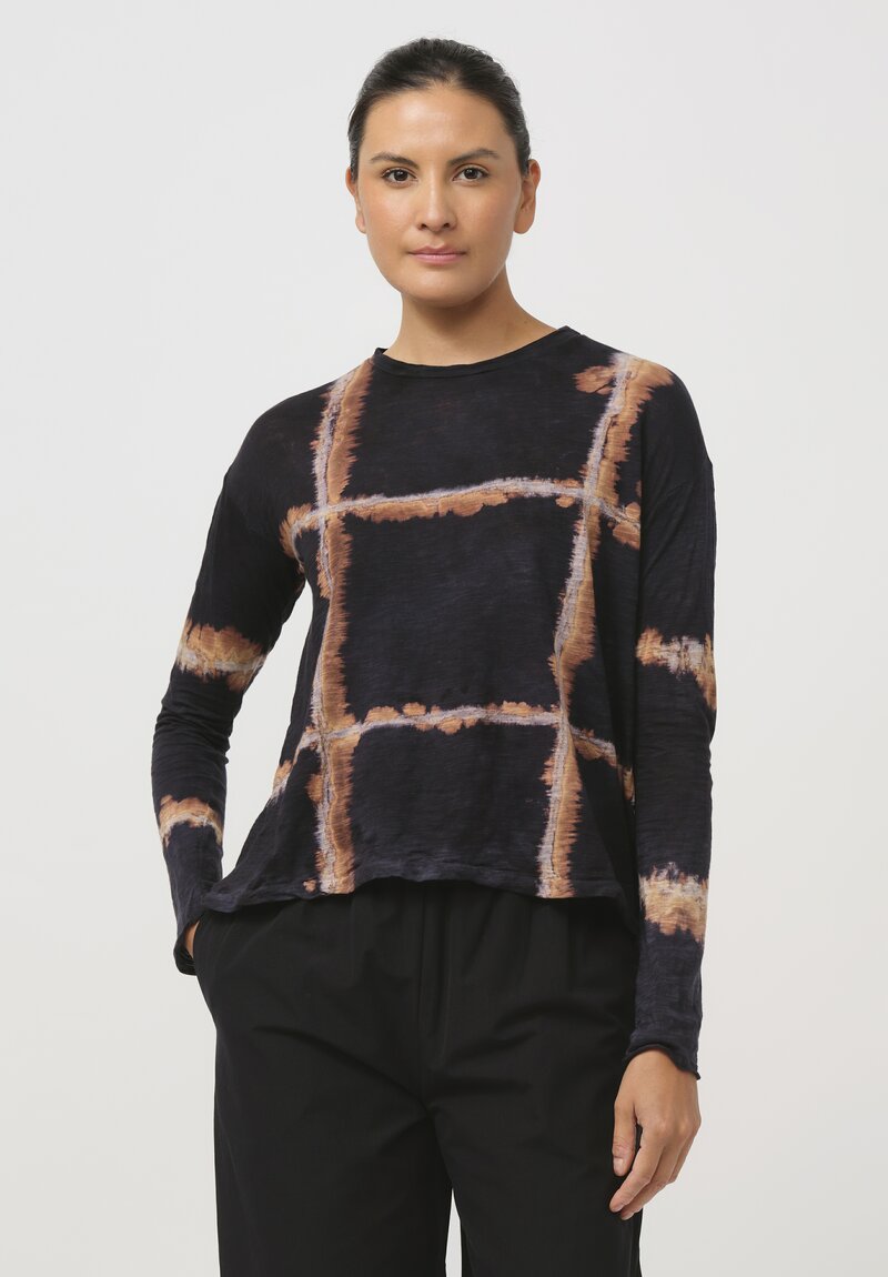 Gilda Midani Pattern-Dyed Long Sleeve Trapeze Tee in Burning Black & Brown	