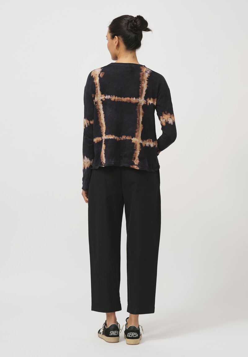 Gilda Midani Pattern-Dyed Long Sleeve Trapeze Tee in Burning Black & Brown	