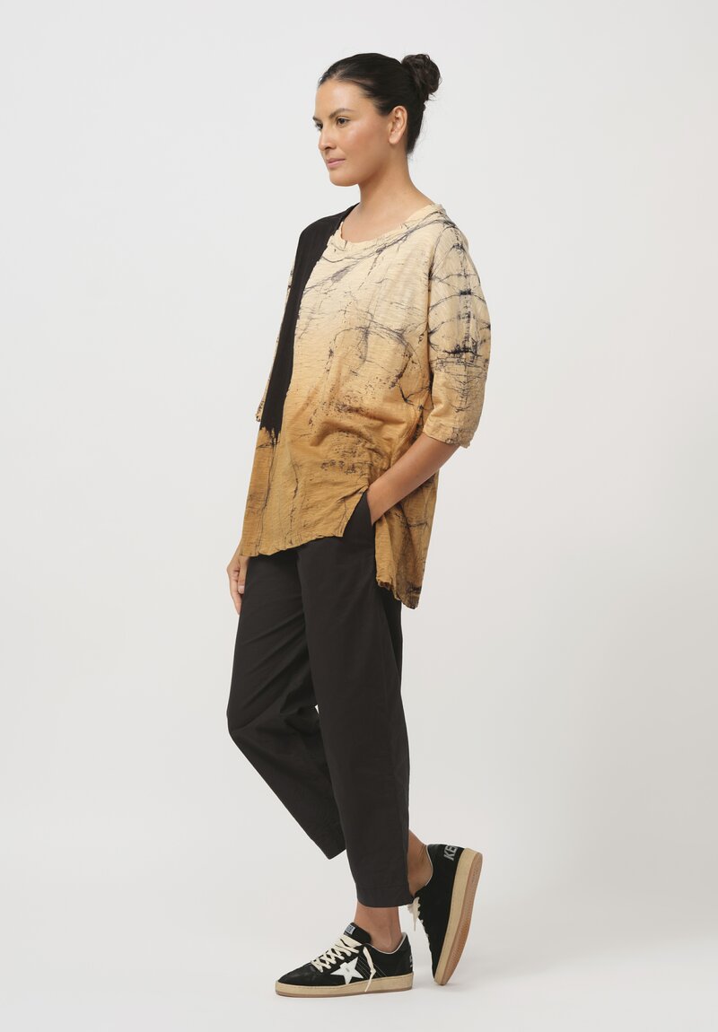 Gilda Midani Pattern-Dyed Super Tee in Brush Black & Caramel Gold	