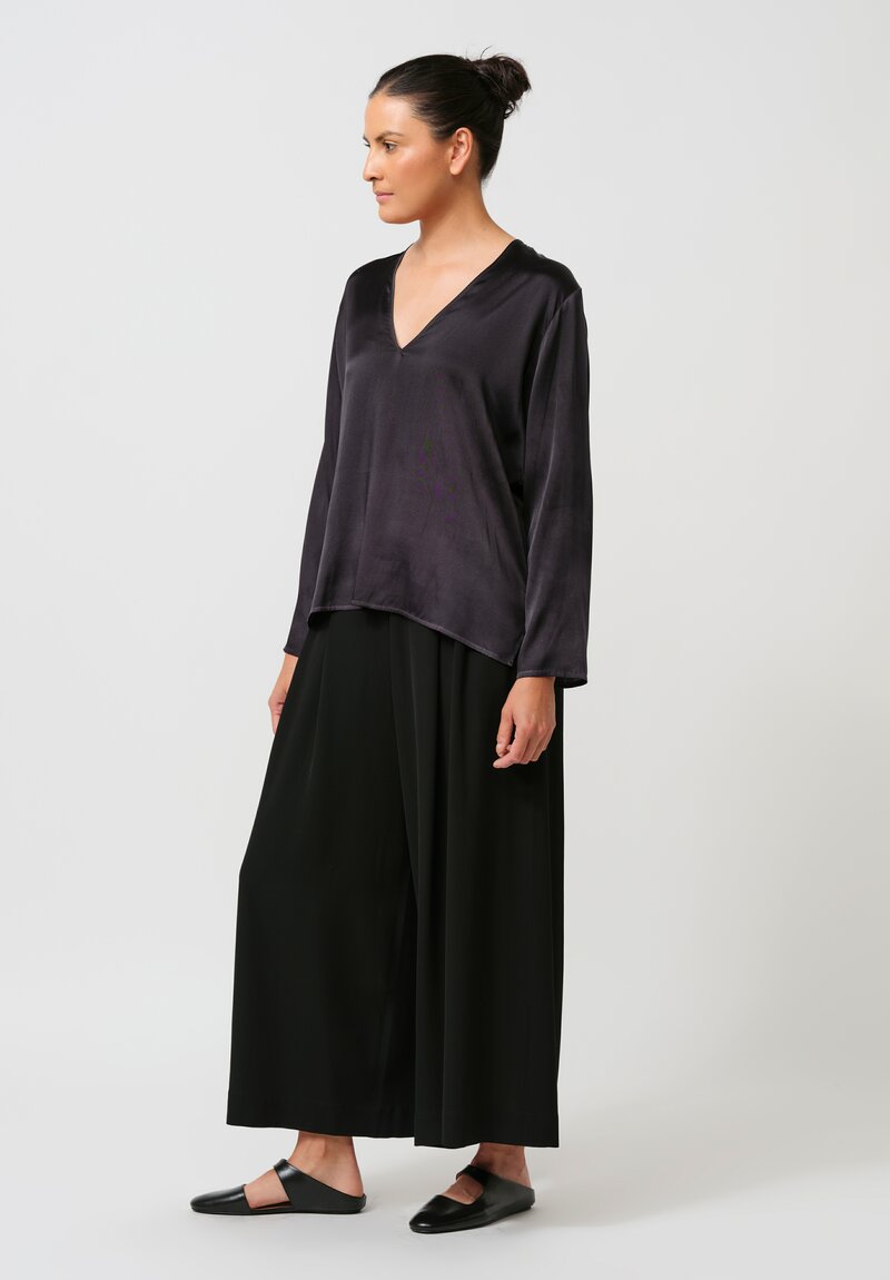 Avant Toi Hand-Painted Silk V-Neck Barchetta Top in Nero Black