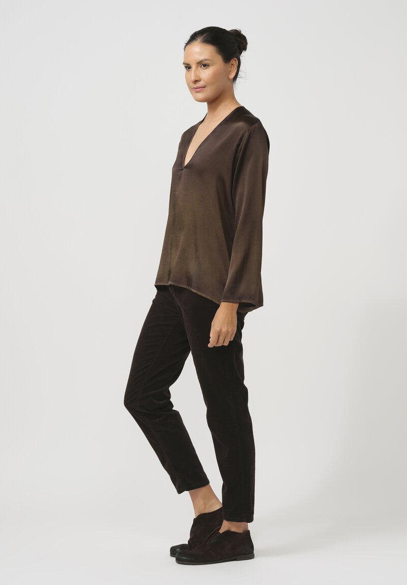 Avant Toi Hand-Painted Silk V-Neck Barchetta Top in Nero Moss Green	