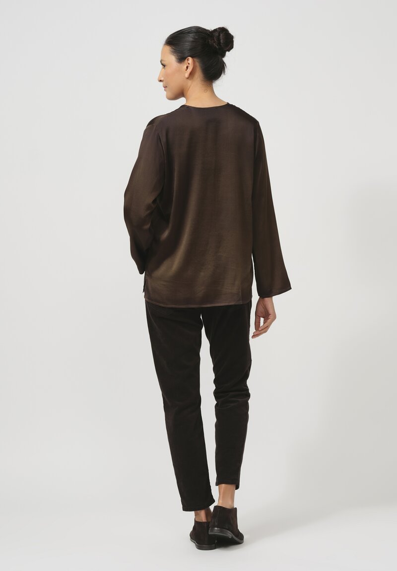 Avant Toi Hand-Painted Silk V-Neck Barchetta Top in Nero Moss Green	