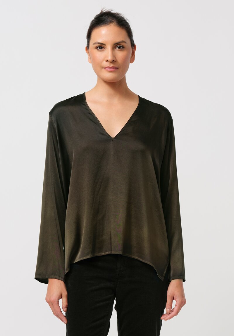 Avant Toi Hand-Painted Silk V-Neck Barchetta Top in Nero Moss Green	